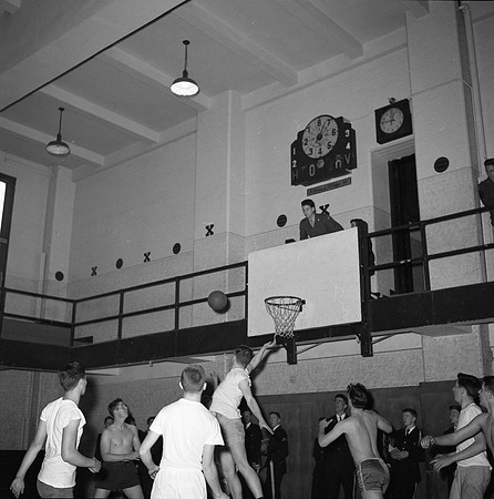 1950s-Basketball-09